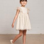 Vestido tul bordado oro