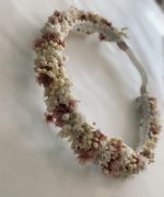 Corona bebé blanca con rosa