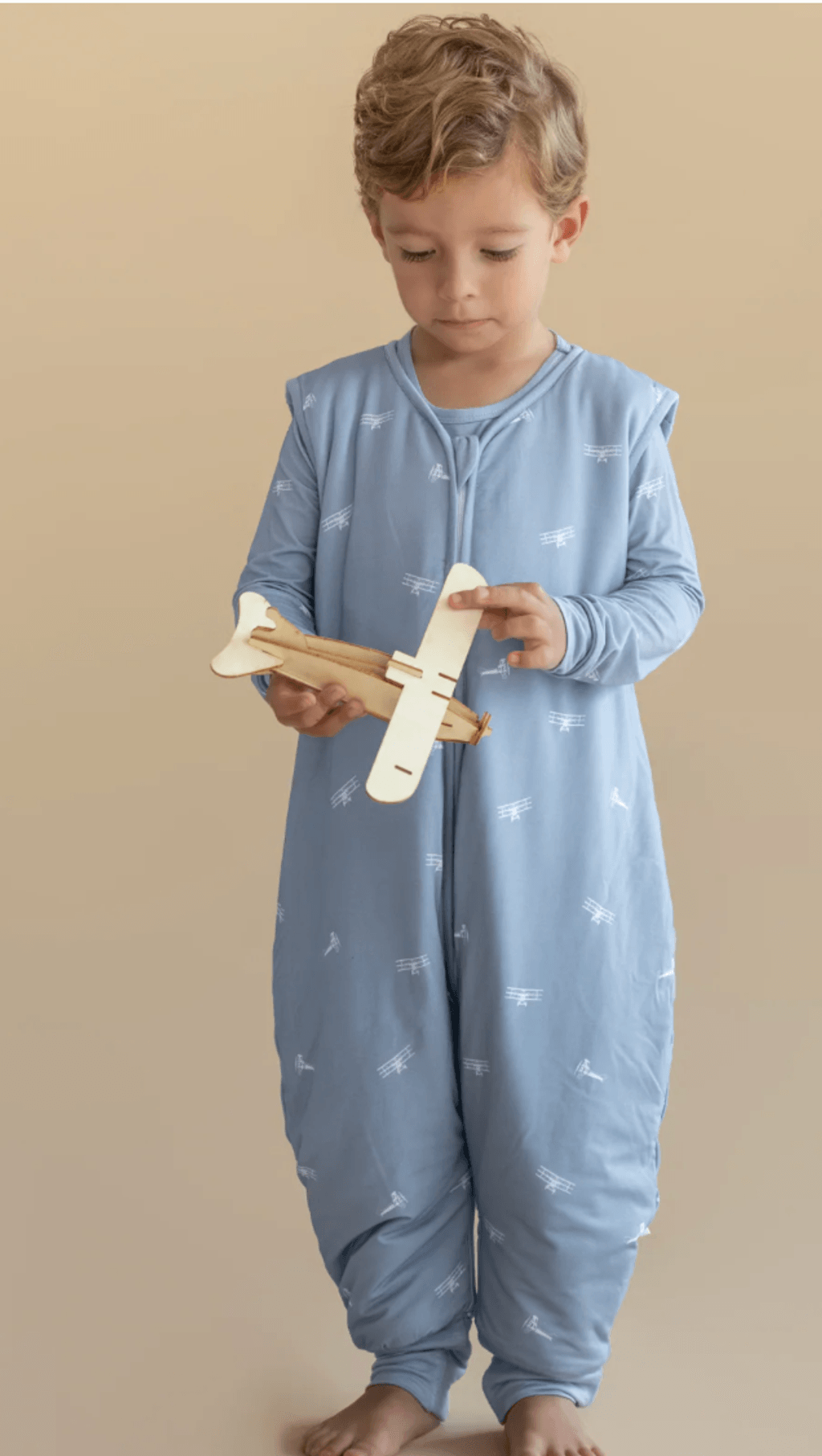 749-019cedbf-e84b-767e-abbf-82543573c5ee.png Saco de dormir Planes c/ pies - Imagen 1