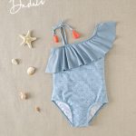 Vestido de baño con estampado geométrico y tirante asimétrico