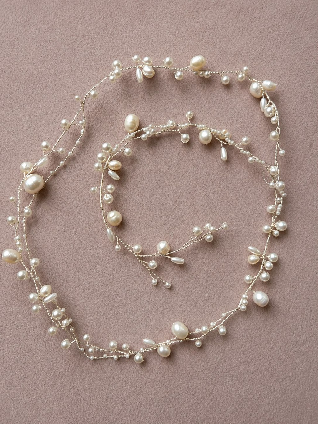 749-019fb41c-a122-766d-9284-cd49ddef7fe4.jpg Enredadera golden beads- plateada - Imagen 1